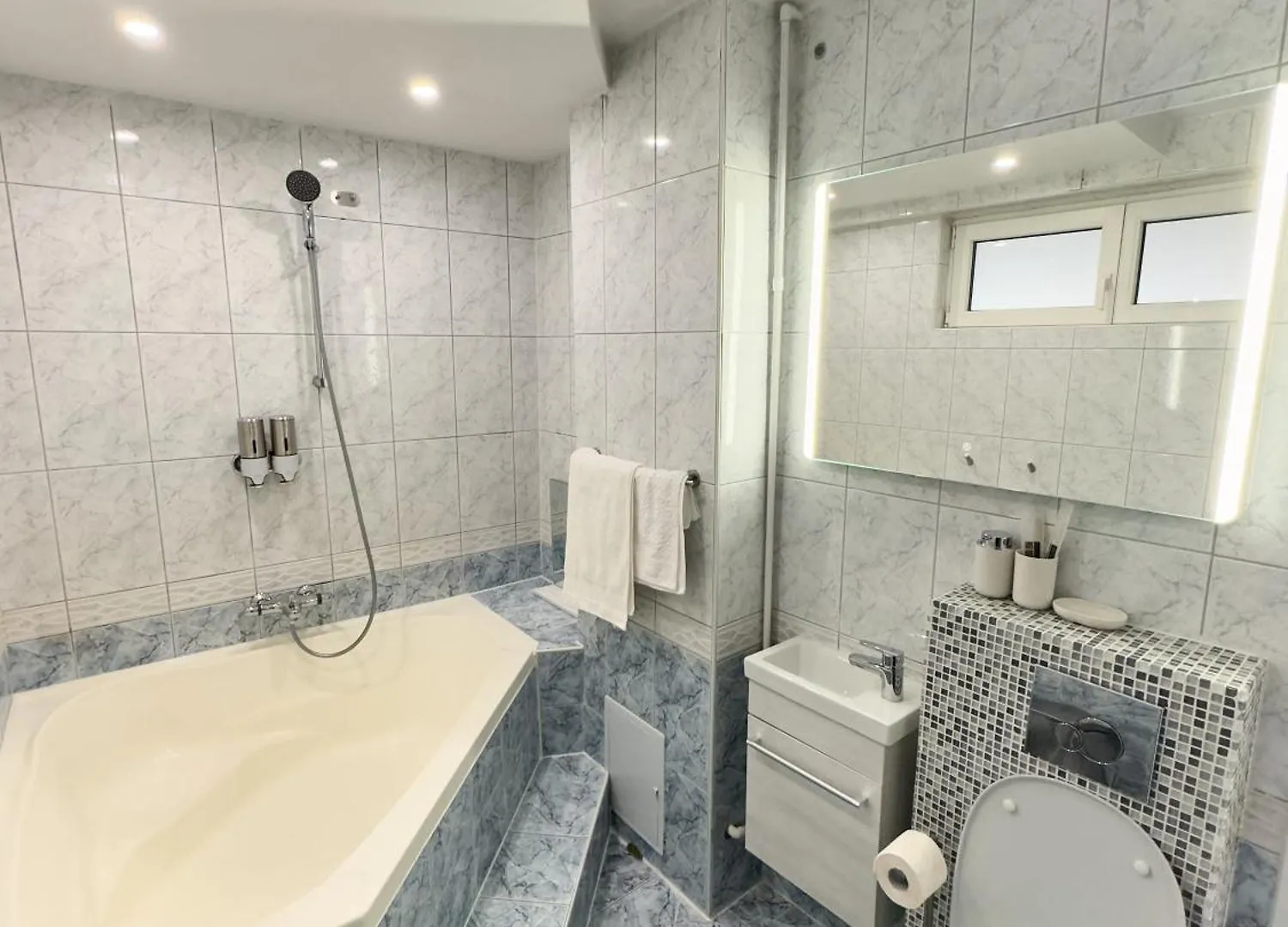 20 Apartment Centre Bucharest